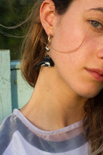 Load image into Gallery viewer, The BILLIE Single Earring - Blackcurrant Pop
